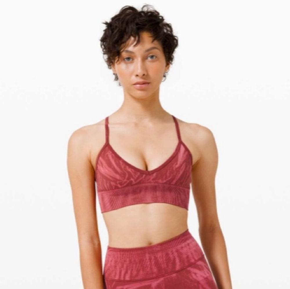 NWT Lululemon Ebb to street bra A/B Wash